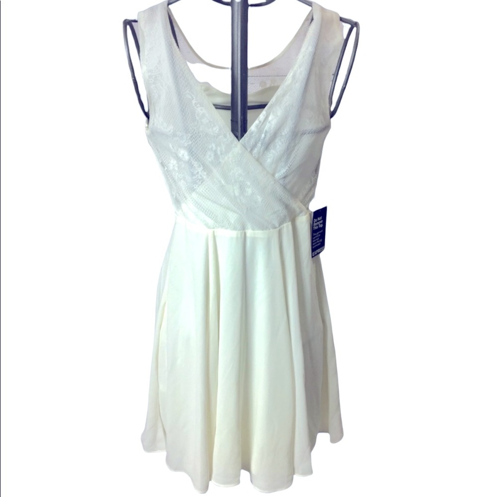 NWT Express White Lace V-Back Sheer Sweetheart Dress Size 6